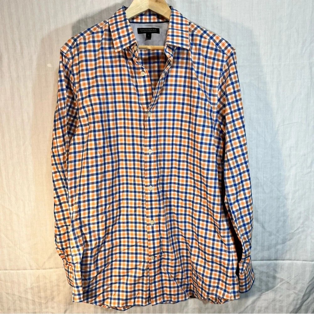 Banana Republic Button Down Shirt‎